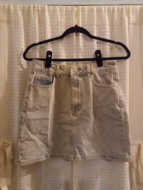 SHEIN Light Wash Denim Mini Skirt